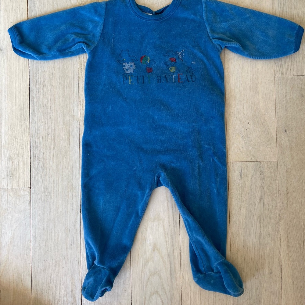 Petit Bateau adorable playful printed velour warm footed onesie Snap